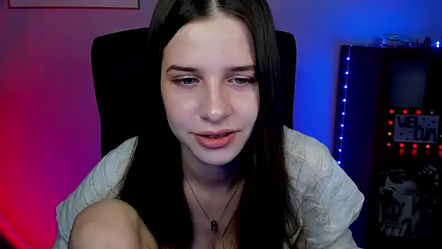 LuxMaya online show from March 2026 07:34:01 AM