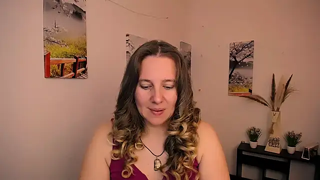 Snapshot of Darklure_ chatting on September 2025 08:52:02 PM Darklure  online show from September 2025 08:52:02 PM