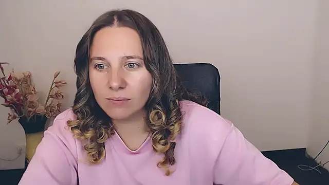 Snapshot of Darklure_ chatting on September 2025 06:07:01 PM Darklure  online show from September 2025 06:07:01 PM