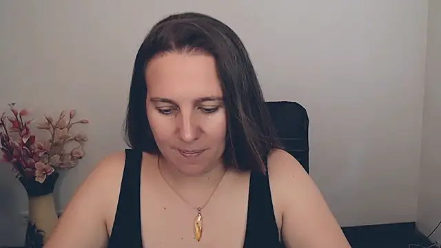 Snapshot of Darklure_ chatting on September 2025 12:39:01 PM Darklure  online show from September 2025 12:39:01 PM