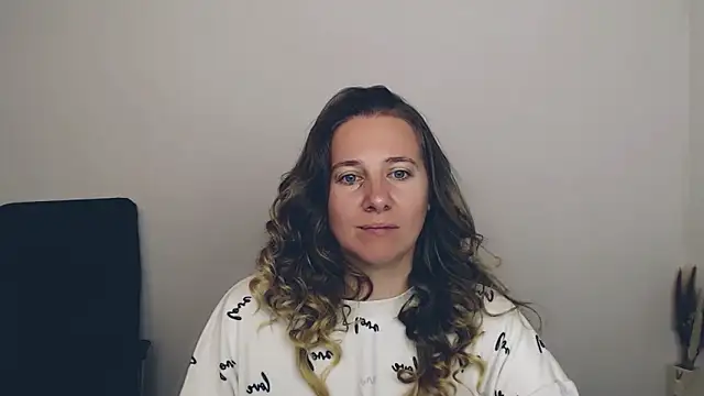 Snapshot of Darklure_ chatting on September 2025 04:16:01 AM Darklure  online show from September 2025 04:16:01 AM