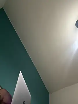 Snapshot of radeczek001 chatting on December 2025 12:49:02 AM radeczek001 online show from December 2025 12:49:02 AM