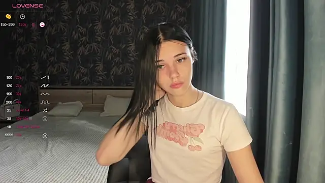 Kseni a online show from September 2025 10:19:02 AM