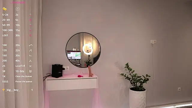 Snapshot of Katherinepinke chatting on April 2026 05:39:02 PM Katherinepinke online show from April 2026 05:39:02 PM