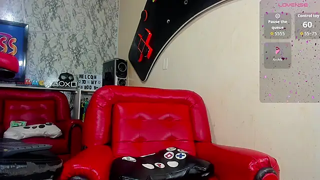 Dahlia Moss online show from October 2025 03:14:01 AM