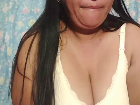 hotolivia34 online show from November 2025 09:46:02 PM