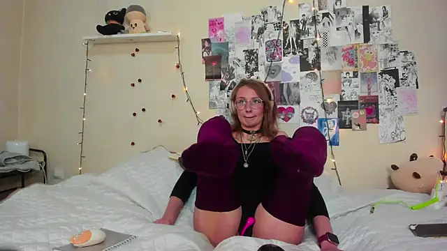 FairyFennec online show from October 2025 01:51:01 PM