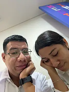 Snapshot of Daliz chatting on September 2025 12:33:02 AM Daliz online show from September 2025 12:33:02 AM