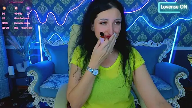 Snapshot of MissRossi chatting on November 2025 08:02:02 PM MissRossi online show from November 2025 08:02:02 PM