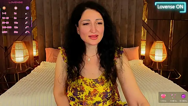 Snapshot of MissRossi chatting on November 2025 07:57:01 PM MissRossi online show from November 2025 07:57:01 PM