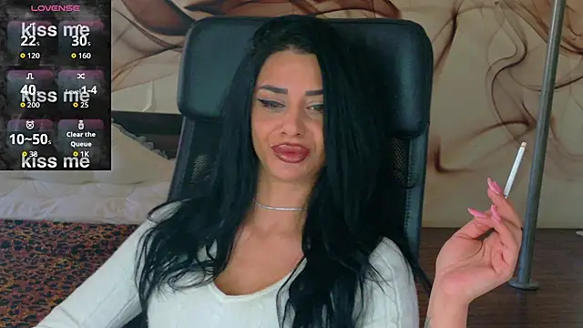 NaomiScarlet online show from November 2025 09:21:02 AM