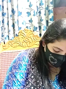 Snapshot of Sofia-0 chatting on October 2025 06:19:02 PM Sofia-0 online show from October 2025 06:19:02 PM