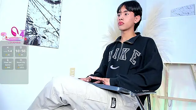 Jim twink online show from January 2026 07:28:02 PM