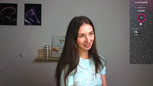 Snapshot of Made_for_Love chatting on September 2025 02:16:01 PM Made for Love online show from September 2025 02:16:01 PM