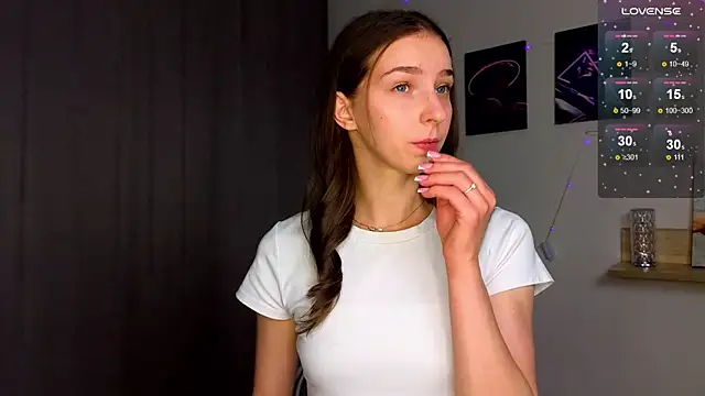 Snapshot of Made_for_Love chatting on September 2025 02:09:02 PM Made for Love online show from September 2025 02:09:02 PM