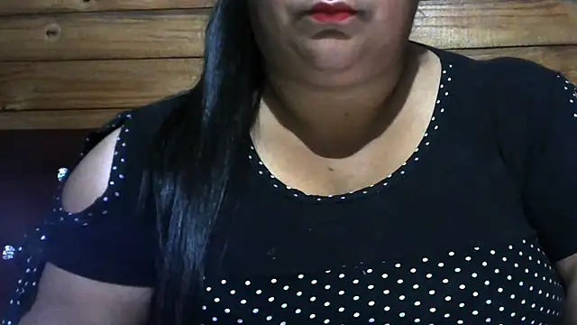 Snapshot of MARRENTINHA34 chatting on February 2026 12:48:02 PM MARRENTINHA34 online show from February 2026 12:48:02 PM