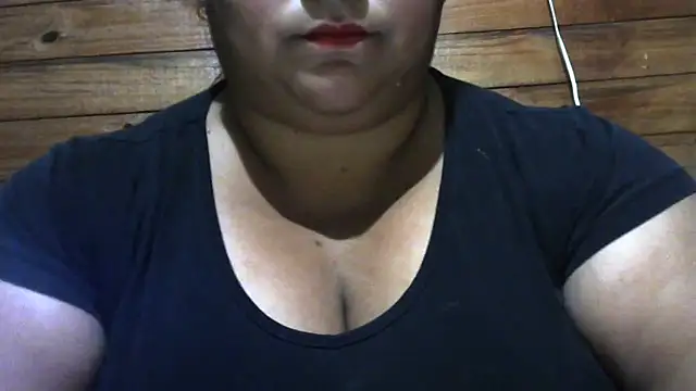 Snapshot of MARRENTINHA34 chatting on March 2026 01:25:01 PM MARRENTINHA34 online show from March 2026 01:25:01 PM