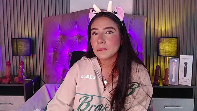 Bonnali lune online show from October 2025 10:32:02 PM