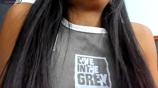 Snapshot of Sheilly_brown chatting on February 2026 07:17:02 PM Sheilly brown online show from February 2026 07:17:02 PM