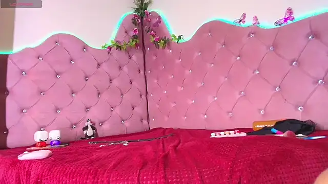 Snapshot of Sheilly_brown chatting on March 2026 07:26:01 PM Sheilly brown online show from March 2026 07:26:01 PM