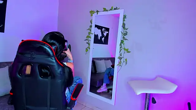 Snapshot of ZoeValencia1 chatting on March 2026 12:42:02 PM ZoeValencia1 online show from March 2026 12:42:02 PM