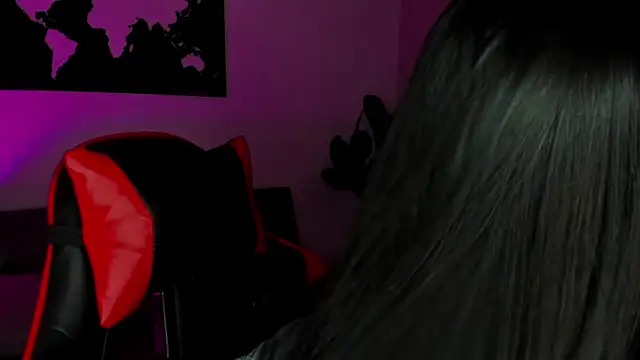 Snapshot of ZoeValencia1 chatting on April 2026 11:35:01 AM ZoeValencia1 online show from April 2026 11:35:01 AM