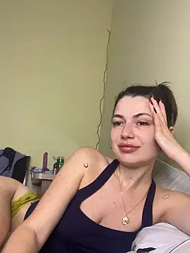 Snapshot of Cute_Erika chatting on October 2025 10:11:02 AM Cute Erika online show from October 2025 10:11:02 AM