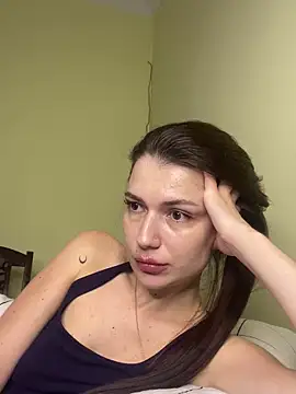 Snapshot of Cute_Erika chatting on October 2025 03:14:02 PM Cute Erika online show from October 2025 03:14:02 PM