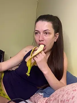 Snapshot of Cute_Erika chatting on November 2025 12:42:01 PM Cute Erika online show from November 2025 12:42:01 PM