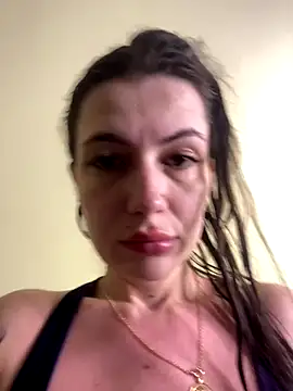 Snapshot of Cute_Erika chatting on December 2025 10:31:02 AM Cute Erika online show from December 2025 10:31:02 AM