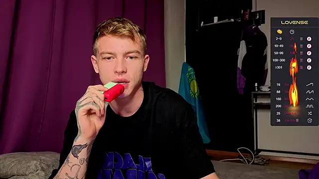 callmealexthx online show from September 2025 02:25:01 AM