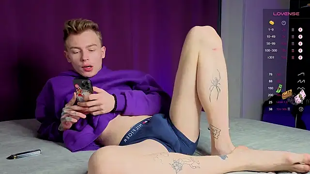 callmealexthx online show from November 2025 01:47:02 PM