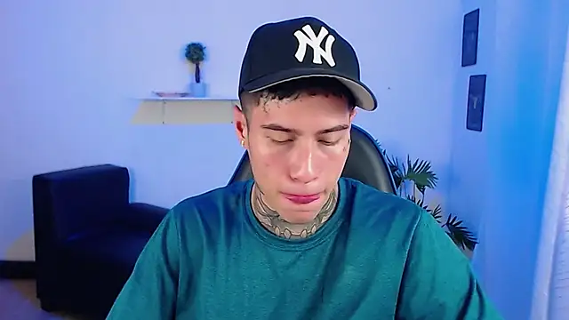 Snapshot of setthomas chatting on March 2026 09:08:01 PM setthomas online show from March 2026 09:08:01 PM