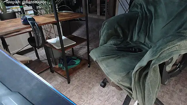 Snapshot of BaddieJoline chatting on January 2026 05:51:02 PM BaddieJoline online show from January 2026 05:51:02 PM