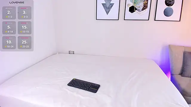 Tina curly online show from November 2025 12:05:02 PM