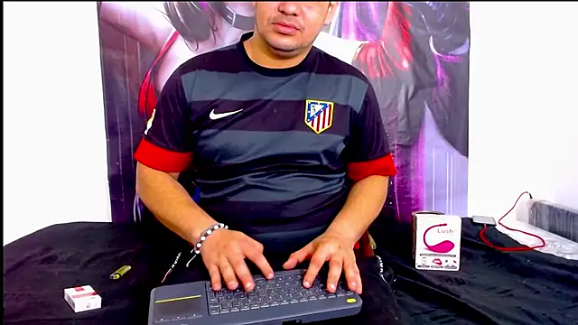 smith hot29 online show from September 2025 04:01:01 AM