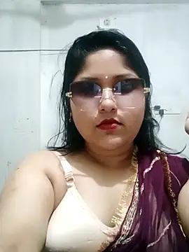 Snapshot of Nusrat-N chatting on March 2026 04:12:02 PM Nusrat-N online show from March 2026 04:12:02 PM