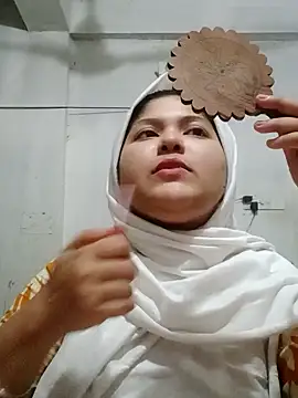 Snapshot of Nusrat-N chatting on March 2026 10:10:02 PM Nusrat-N online show from March 2026 10:10:02 PM