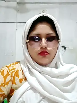 Snapshot of Nusrat-N chatting on April 2026 12:36:02 AM Nusrat-N online show from April 2026 12:36:02 AM