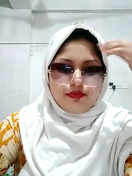 Snapshot of Nusrat-N chatting on April 2026 02:14:01 AM Nusrat-N online show from April 2026 02:14:01 AM