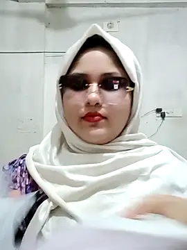 Snapshot of Nusrat-N chatting on May 2026 01:16:01 PM Nusrat-N online show from May 2026 01:16:01 PM
