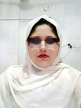 Snapshot of Nusrat-N chatting on June 2026 10:53:02 AM Nusrat-N online show from June 2026 10:53:02 AM