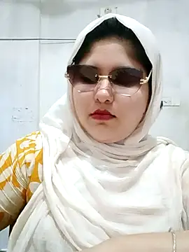 Snapshot of Nusrat-N chatting on July 2026 04:05:01 AM Nusrat-N online show from July 2026 04:05:01 AM