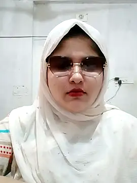 Snapshot of Nusrat-N chatting on July 2026 01:15:02 AM Nusrat-N online show from July 2026 01:15:02 AM