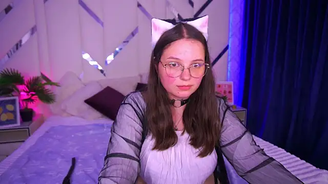 SophieDreamss online show from September 2025 06:51:02 PM