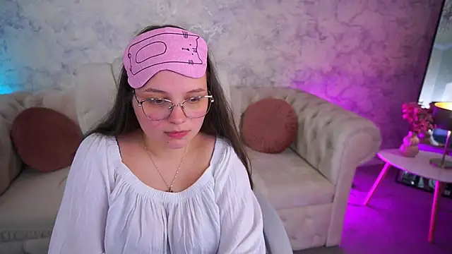 SophieDreamss online show from September 2025 10:25:02 PM