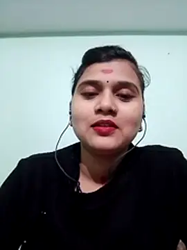 Snapshot of Kavya-Tiwari chatting on January 2026 07:30:01 PM Kavya-Tiwari online show from January 2026 07:30:01 PM