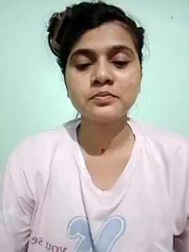 Snapshot of Kavya-Tiwari chatting on May 2026 05:10:01 PM Kavya-Tiwari online show from May 2026 05:10:01 PM