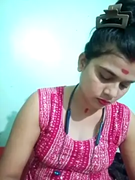 Snapshot of Kavya-Tiwari chatting on May 2026 05:20:02 PM Kavya-Tiwari online show from May 2026 05:20:02 PM
