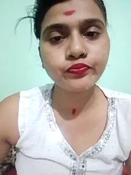 Snapshot of Kavya-Tiwari chatting on May 2026 05:30:01 PM Kavya-Tiwari online show from May 2026 05:30:01 PM